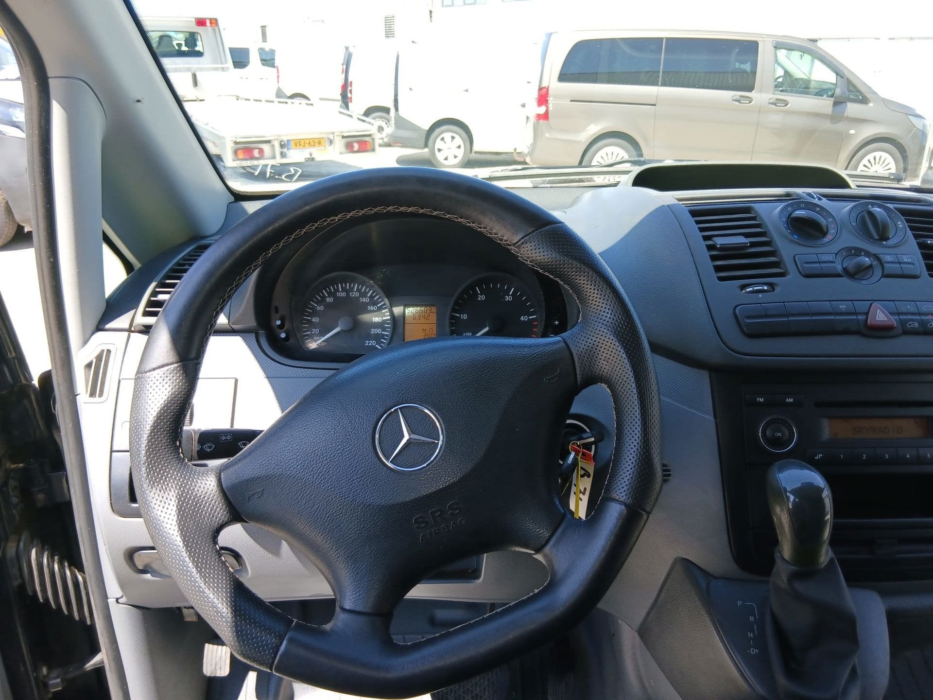 Mercedes-Benz Vito 120 CDI 320 204 pk/airco/3pers/autom, Automaat, Gebruikt, Bedrijf, Diesel
