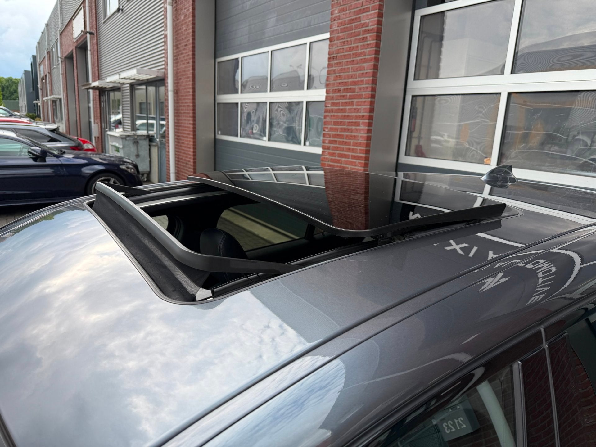 BMW X2 SDrive20i M-Sport LED Pano Leder Camera Head-up H/K, Auto's, BMW, Automaat, Zwart, 1435 kg, Bedrijf