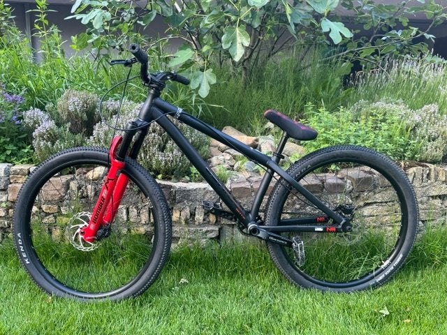 Dirtjumper NS Bikes Movement Black, Fietsen en Brommers, Fietsen | Mountainbikes en ATB, Hardtail, Zo goed als nieuw, Schijfrem