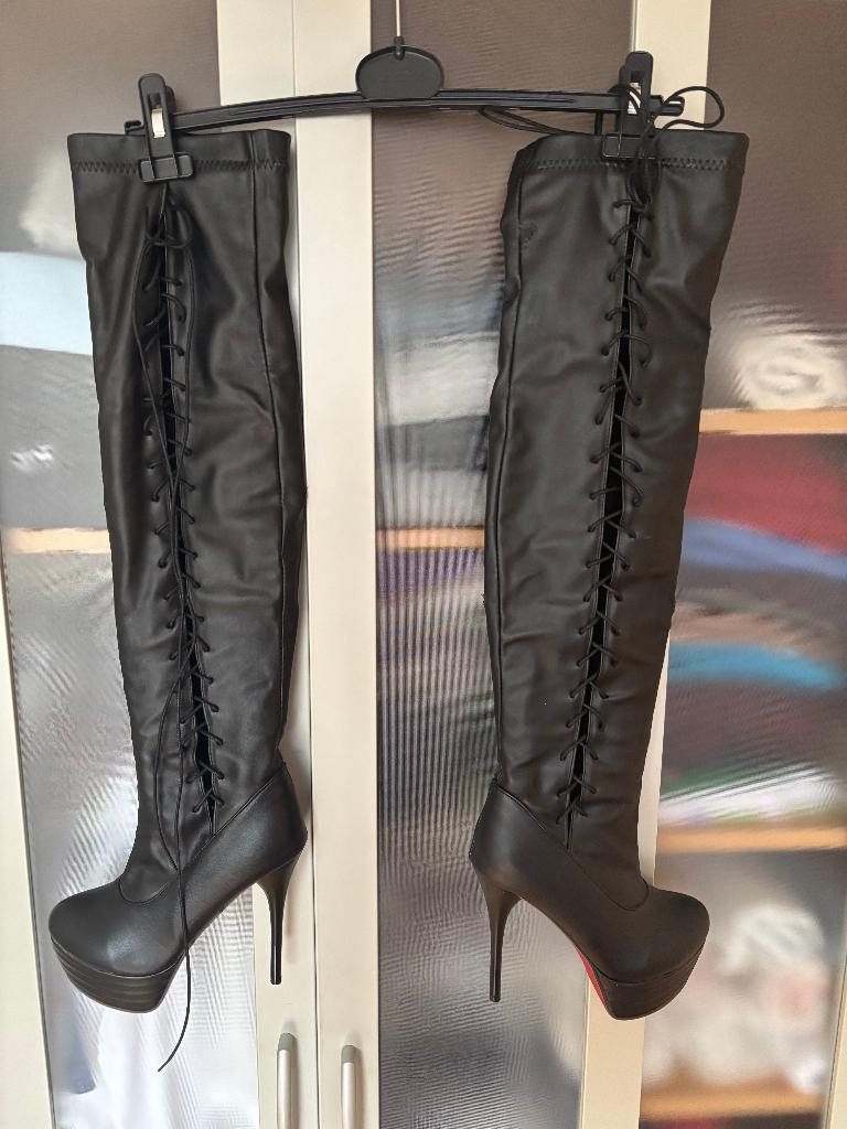 Nieuwe hoge over de knie sexy 68 cm laarzen hak 13 cm, Kleding | Dames, Schoenen, Hoge laarzen, Verzenden, Zwart, Nieuw