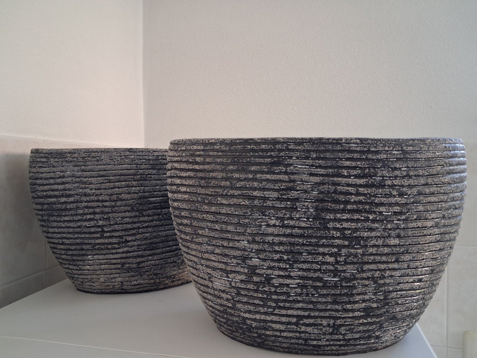 2 ovale aardewerk bloempotten, Zo goed als nieuw, Minder dan 40 cm, Overige vormen, Aardewerk