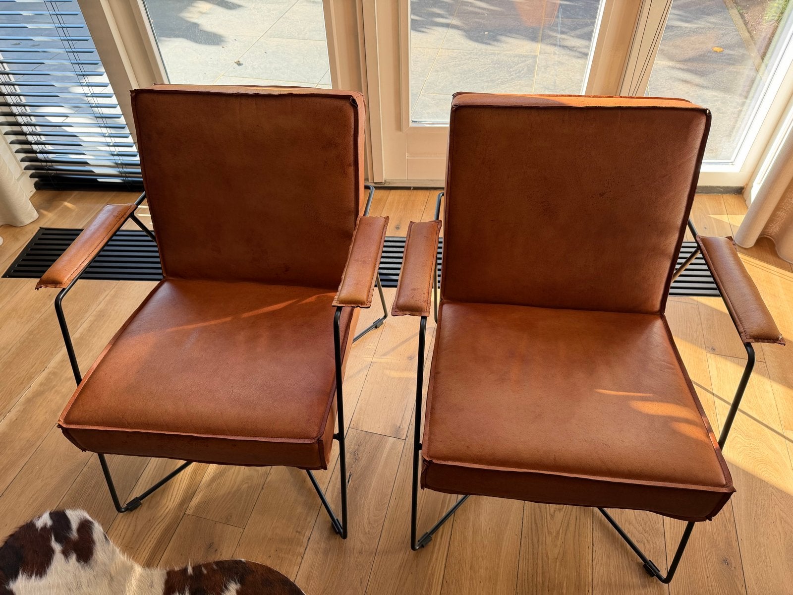 Set van 2 cognac leren fauteuils met zwart metalen frame, Ophalen, Twee, Bruin, Leer