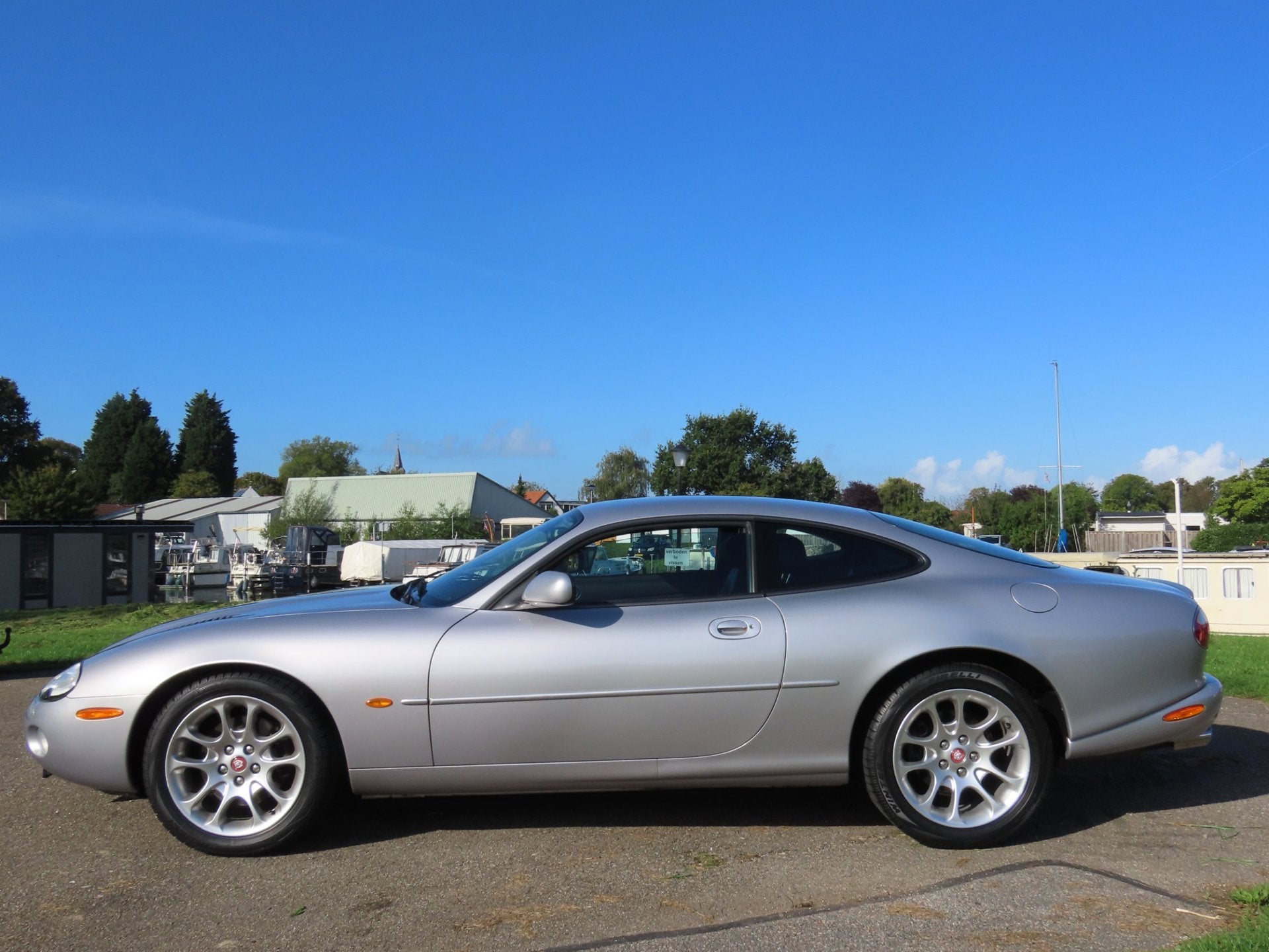 Jaguar XKR 4.0 V8 Coupé *KETTING VERVANGEN ! *NETTE AUTO !, Auto's, Dealer onderhouden, Achterwielaandrijving, Gebruikt, 8 cilinders