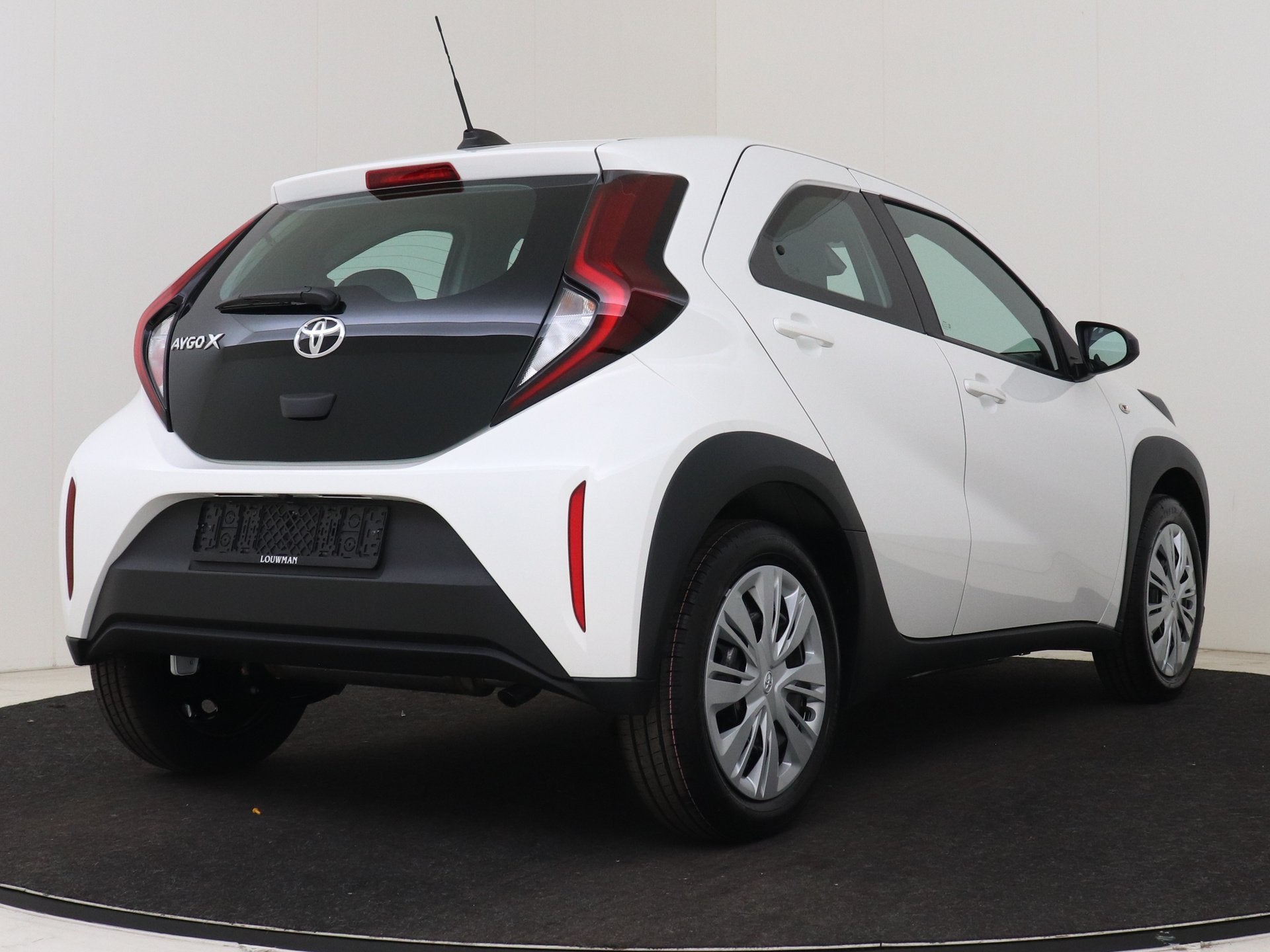 Toyota Aygo X 1.0 VVT-i MT Play | NIEUWE AUTO | ACTIEPRIJS, 12 maanden, Stof, Euro 6, 920 kg