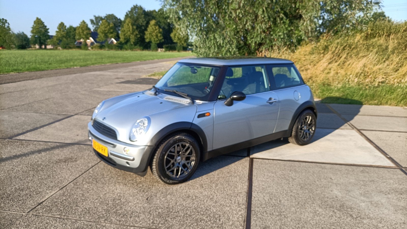 Mini 1.6 16V ONE AUTOMAAT MET 83000 KM, Auto's, Mini, Stof, 4 cilinders, 4 stoelen, Origineel Nederlands