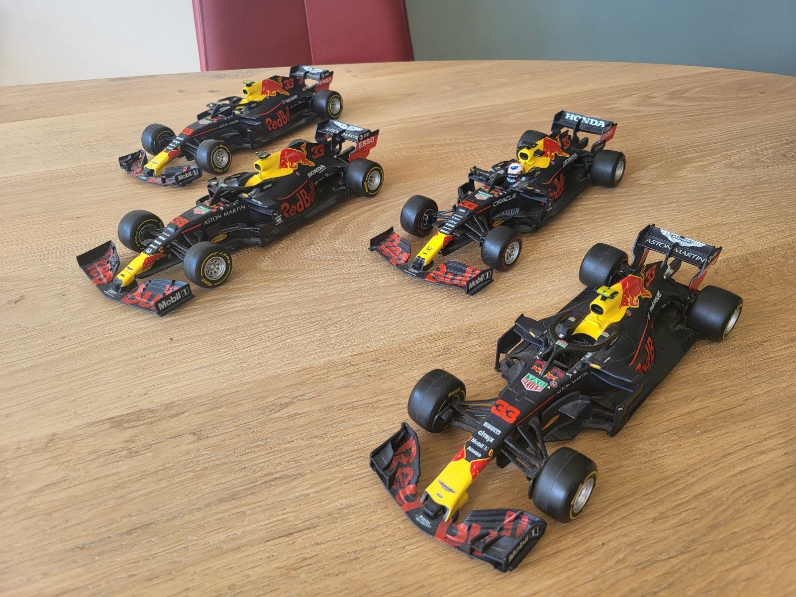 Red Bull Racing F1 schaalmodellen (4 stuks), Ophalen, Gebruikt