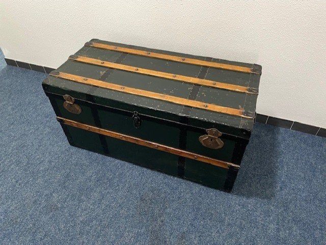 Grote, oude hutkoffer, metaal, reiskist (100x50x50 cm), Ophalen