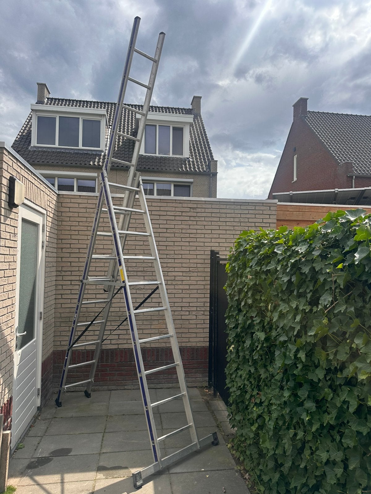 Little Jumbo 3x10 treden reform & uitschuifladder, Doe-het-zelf en Verbouw, Ladders en Trappen, Ophalen, Zo goed als nieuw