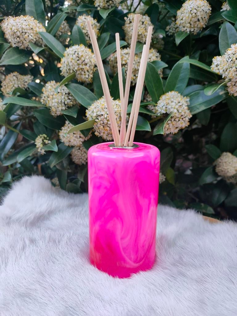 Roze Geurdiffuser met Stokjes - Sfeervolle Aroma, Ophalen of Verzenden, Zo goed als nieuw, Modern, Roze