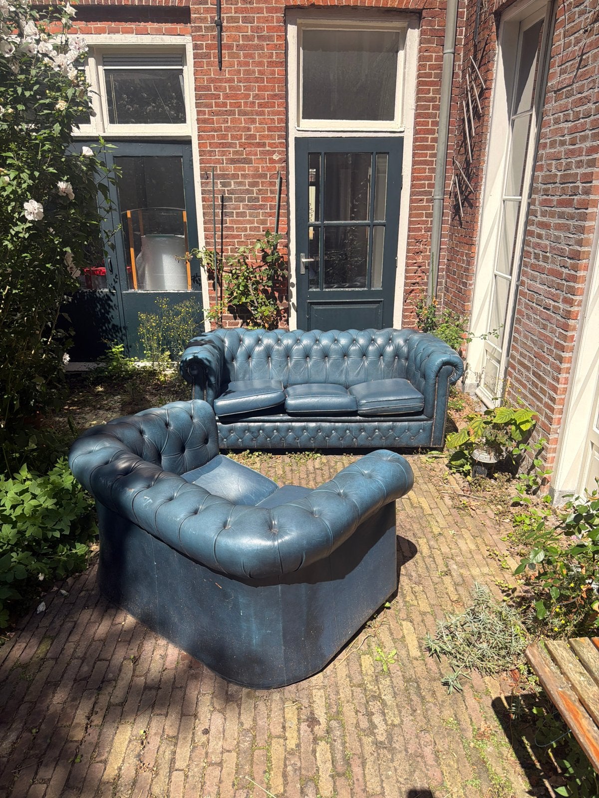 Chesterfield bankstel - 2-zits en hoekbank - blauw leer, Huis en Inrichting, Banken | Bankstellen, Ophalen, Gebruikt, Hoekbank