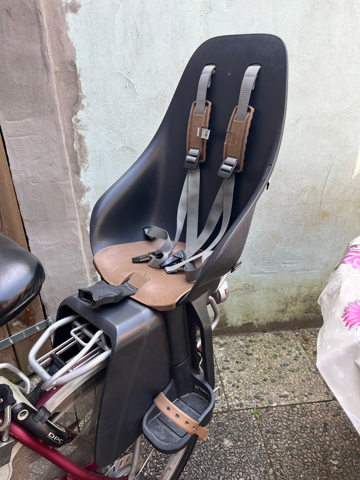 Urban Iki Achterzitje - Zwart/Bruin, Ophalen, Achterzitje, 9 t/m 18 kg, Gebruikt