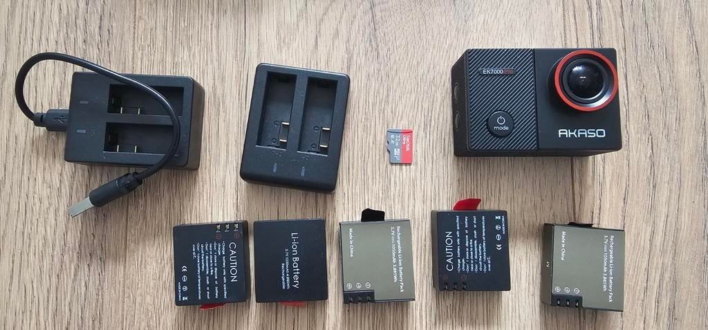 AKASO EK7000 Pro 4K Actioncam + 5 accu’s, 32GB SD, accessoir, Audio, Tv en Foto, Actiecamera's, Ophalen of Verzenden, Zo goed als nieuw
