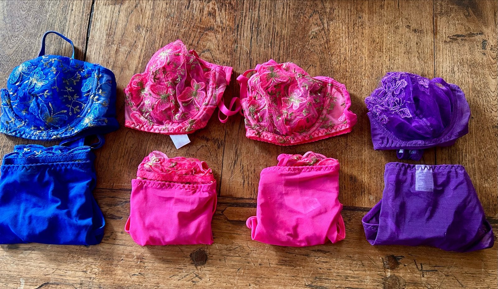 4 Lingerie Sets 75 C, Verzenden, Meerkleurig, Setje