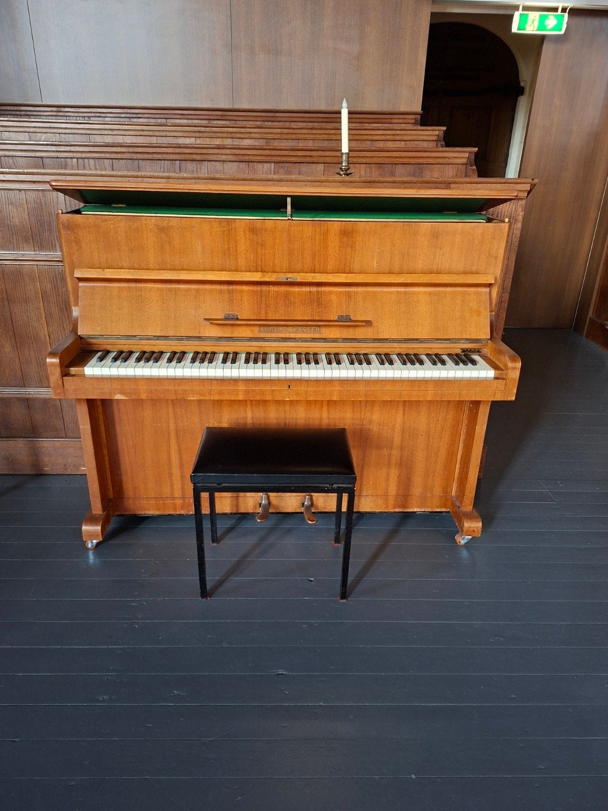 Piano merk August Förster, Ophalen, Gebruikt, Bruin