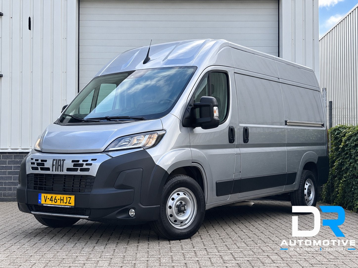 Fiat Ducato bestel 2.2 180PK S&S L2H2 3.5t Heavy AUTOMAAT| R, Automaat, Dealer onderhouden, Stof, Gebruikt