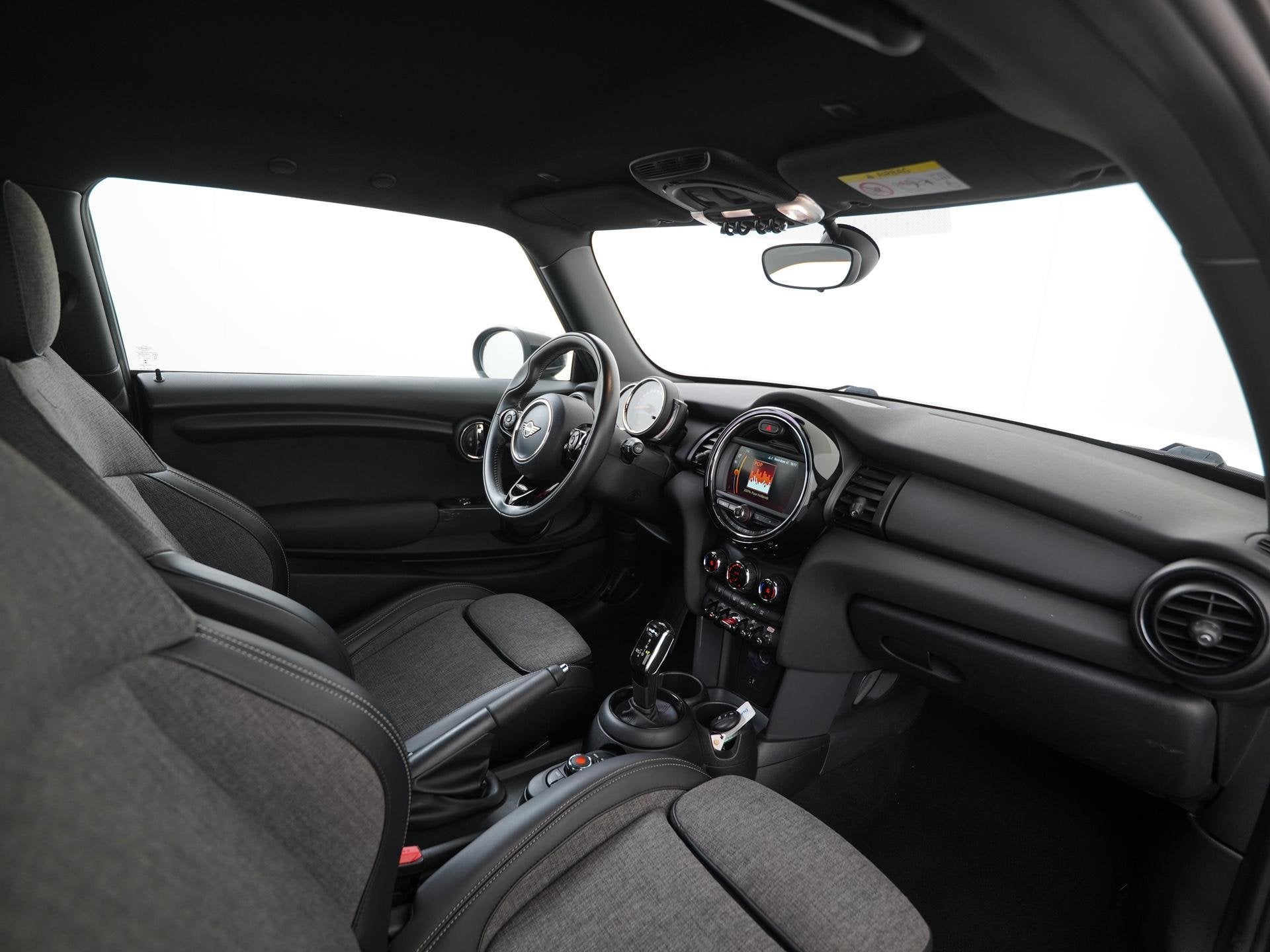 MINI Cooper 1.5 Automaat Chili | Sport Stuur/stoelen | Zonda, 12 maanden, Gebruikt, Euro 6, 4 stoelen