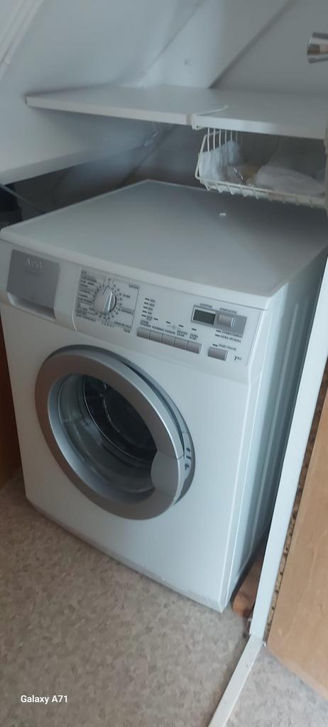 AEG washing machine, Witgoed en Apparatuur, Wasmachines, Ophalen, Zo goed als nieuw, 1200 tot 1600 toeren