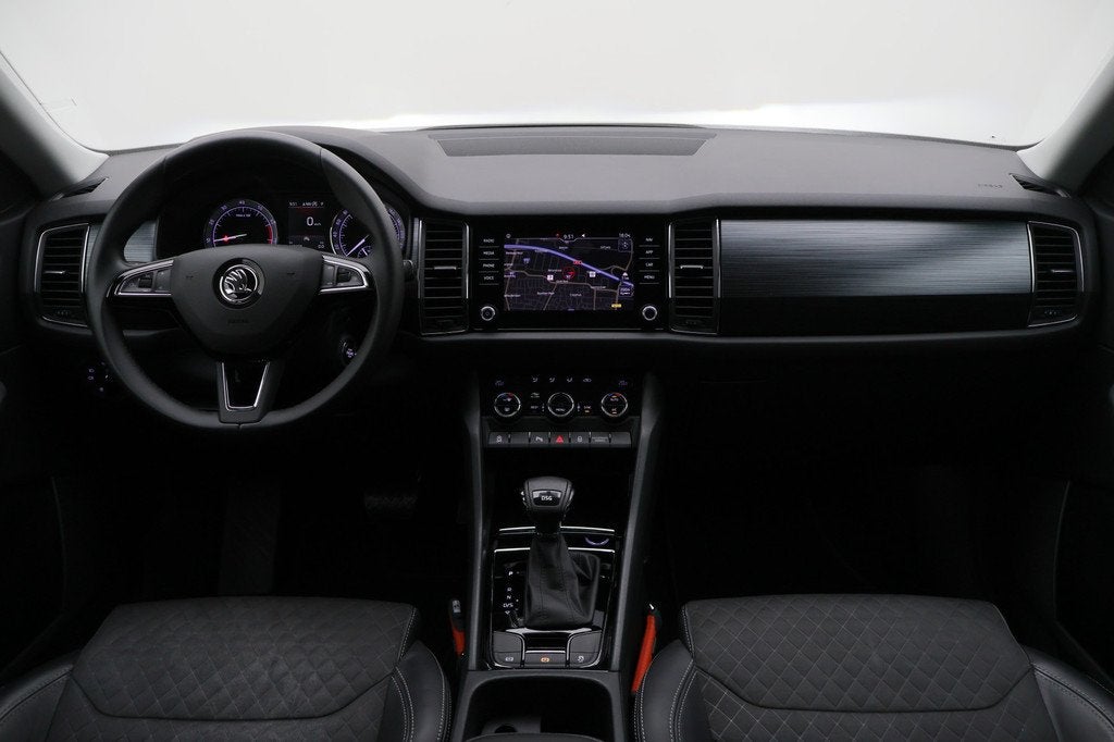 Skoda Kodiaq 1.5 TSI Limited Business Edition Automaat LED,, Auto's, Skoda, 4 cilinders, 150 pk, Wit, Origineel Nederlands