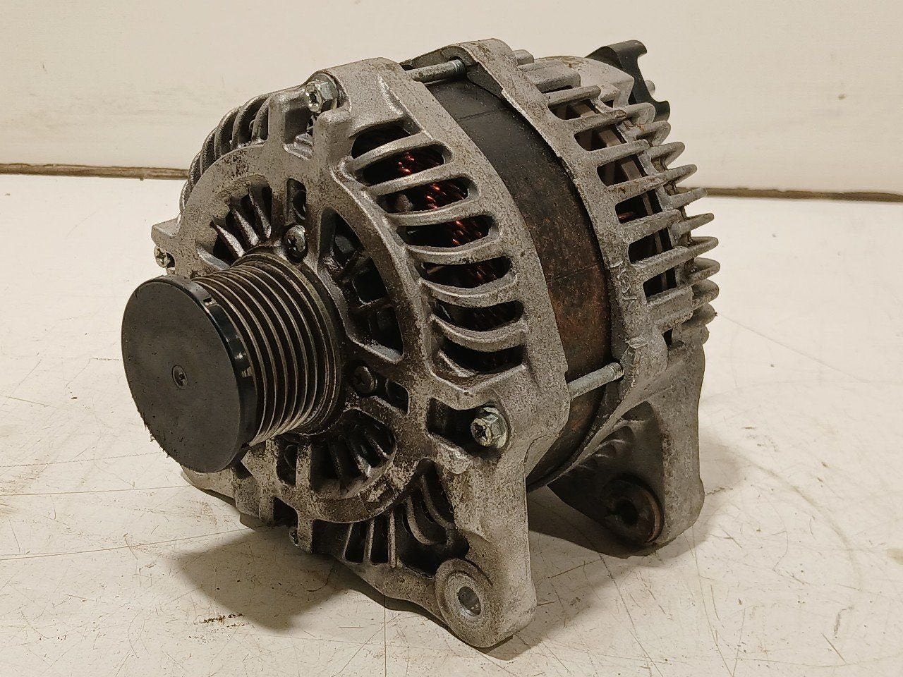 Dynamo Renault Trafic, Auto-onderdelen, Motor en Toebehoren, Onderdelen@venauto.nl, Van der Ven Autorecycling B.V., Gebruikt, Ettenseweg 76, 4706 PB Roosendaal, The Netherlands