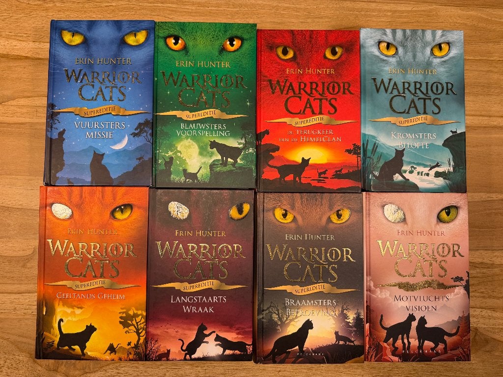 Warrior Cats Super Edities eerste 8 boeken, Ophalen of Verzenden, Gelezen, Erin Hunter
