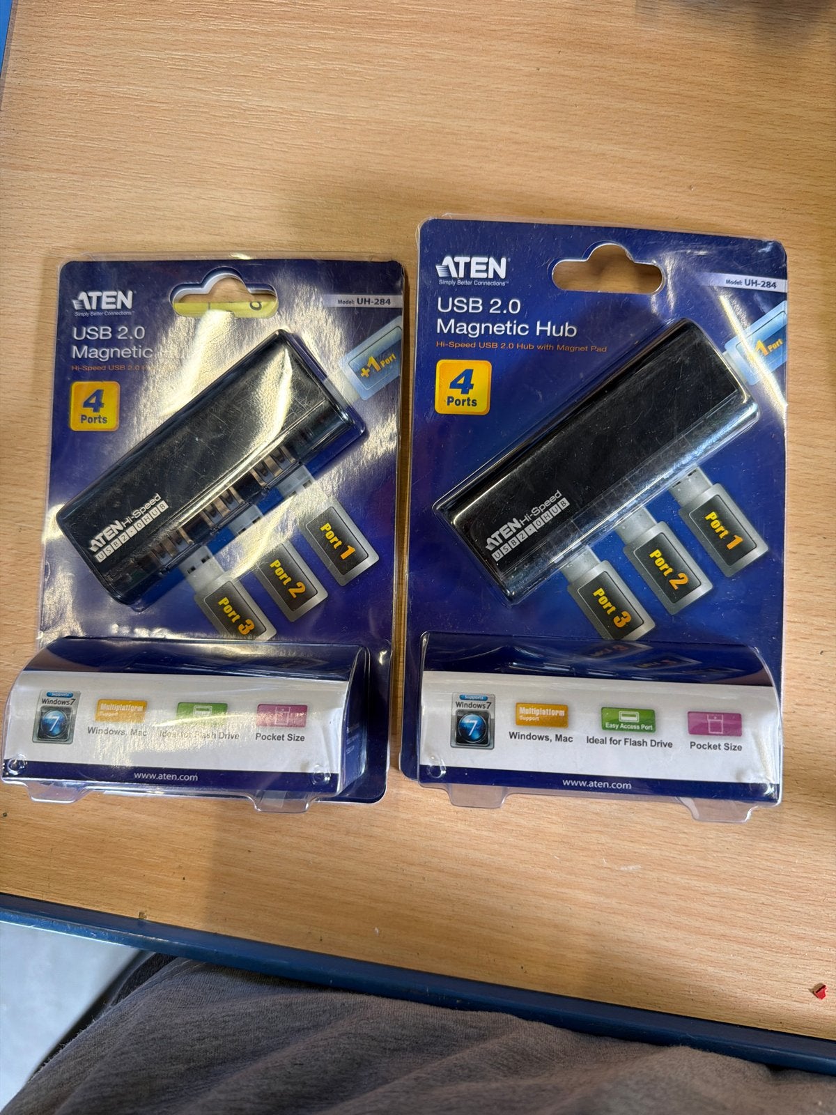 ATEN USB 2.0 Magnetische Hub - 4 Poorten (UH-284), Computers en Software, Nieuw, Ophalen of Verzenden, Nvt, Nvt