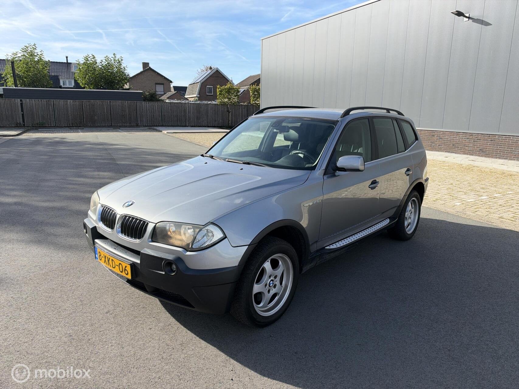 BMW X3 2.5i Business Line 2005 Youngtimer, Bedrijf, Handgeschakeld, Vierwielaandrijving, Verwarmde buitenspiegels