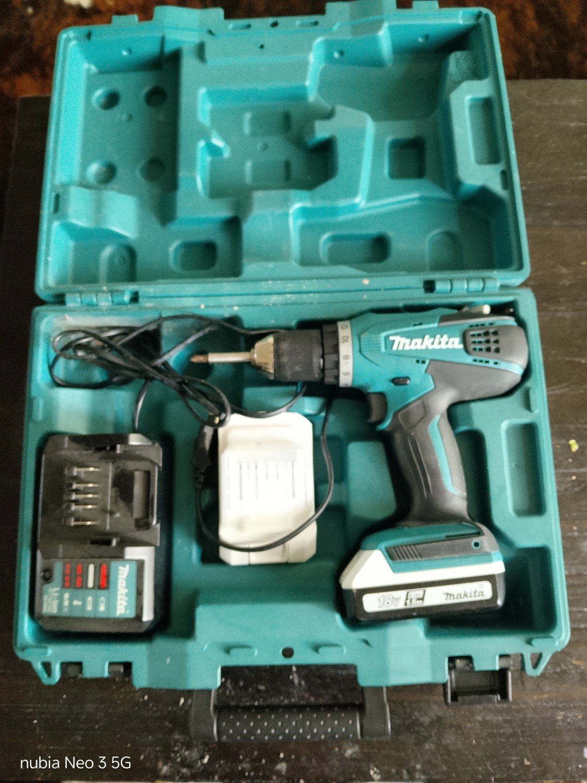 Makita 18V Boormachine met Accu en Lader in Koffer, Ophalen of Verzenden, Gebruikt, Minder dan 400 watt, Boormachine