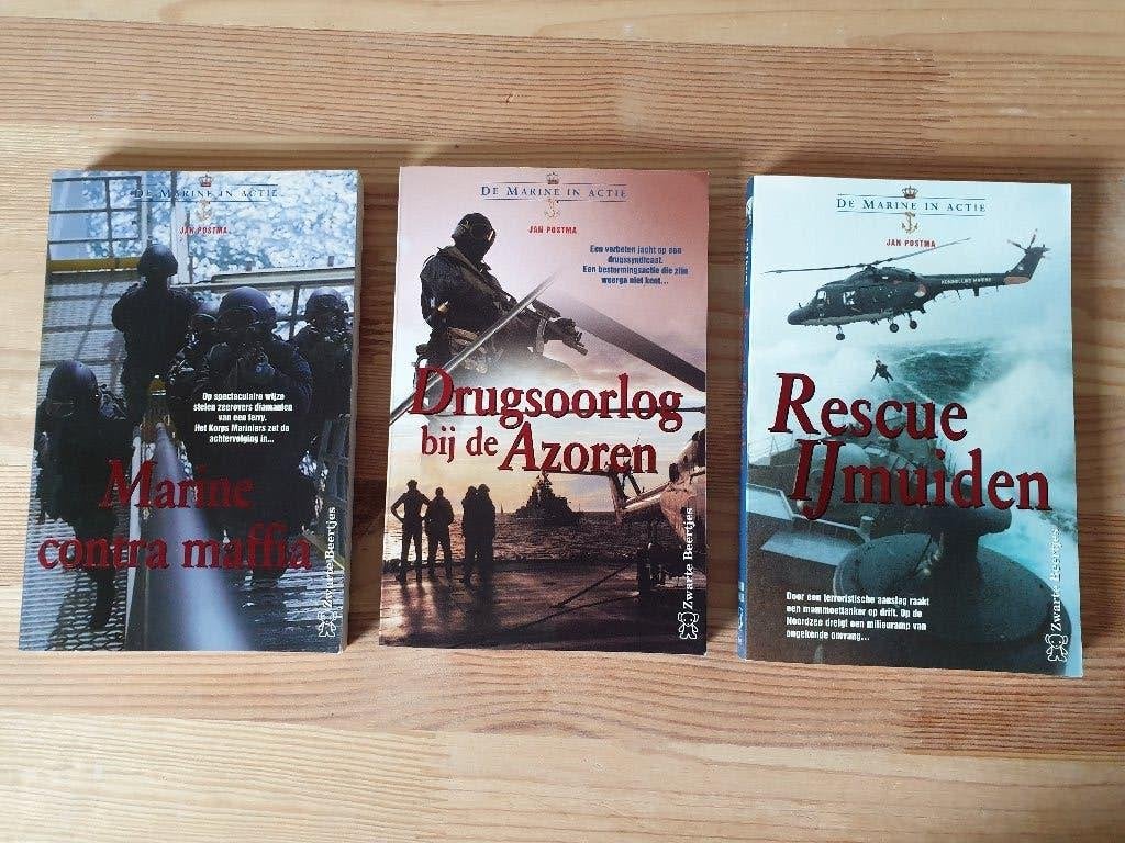 3 pocketboekjes - De Marine in Actie - Jan Postma, Ophalen of Verzenden, Gelezen