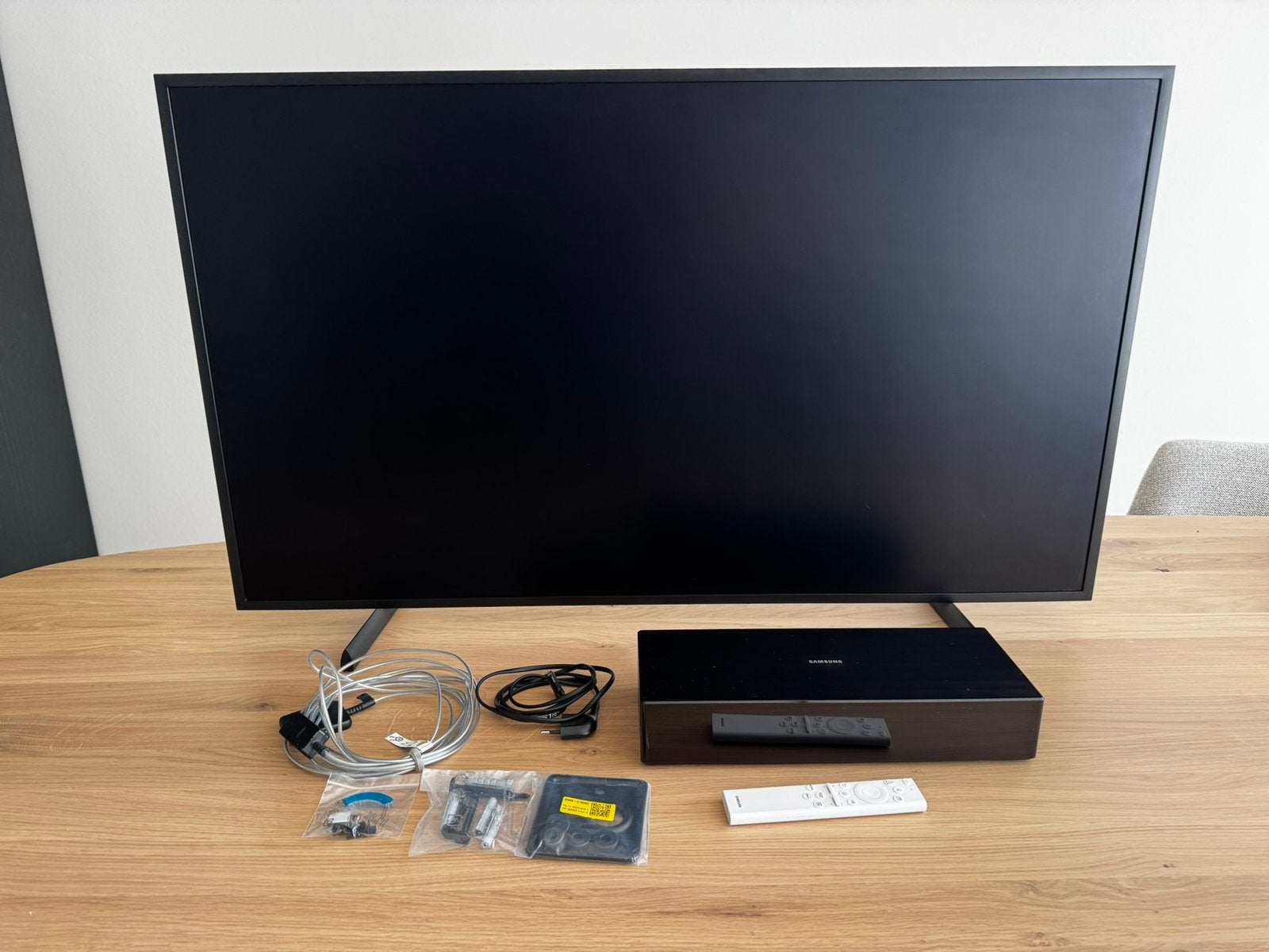 Samsung The Frame 43 inch (modeljaar 2023) (box defect), QLED, 50 Hz, Ophalen of Verzenden, Samsung