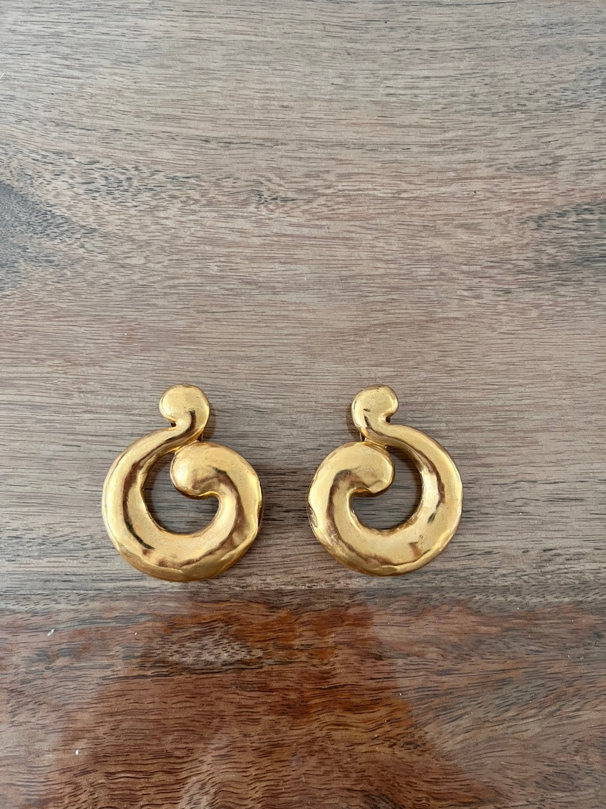 Yves Saint Laurent oorbellen origineel!, Overige materialen, Ophalen of Verzenden, Zo goed als nieuw, Knopjes of Stekers