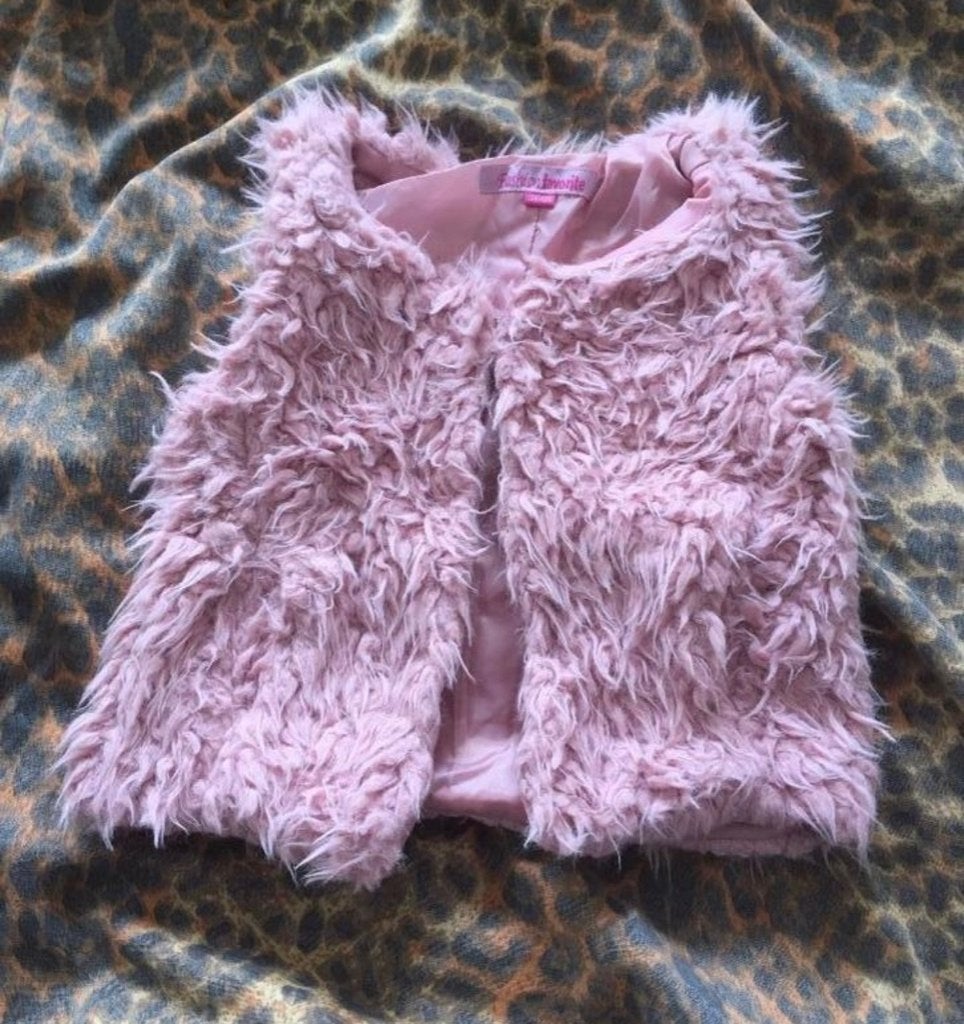 Nieuw roze harige bodywarmer maat 110/116, Ophalen of Verzenden, Nieuw, Meisje, Trui of Vest