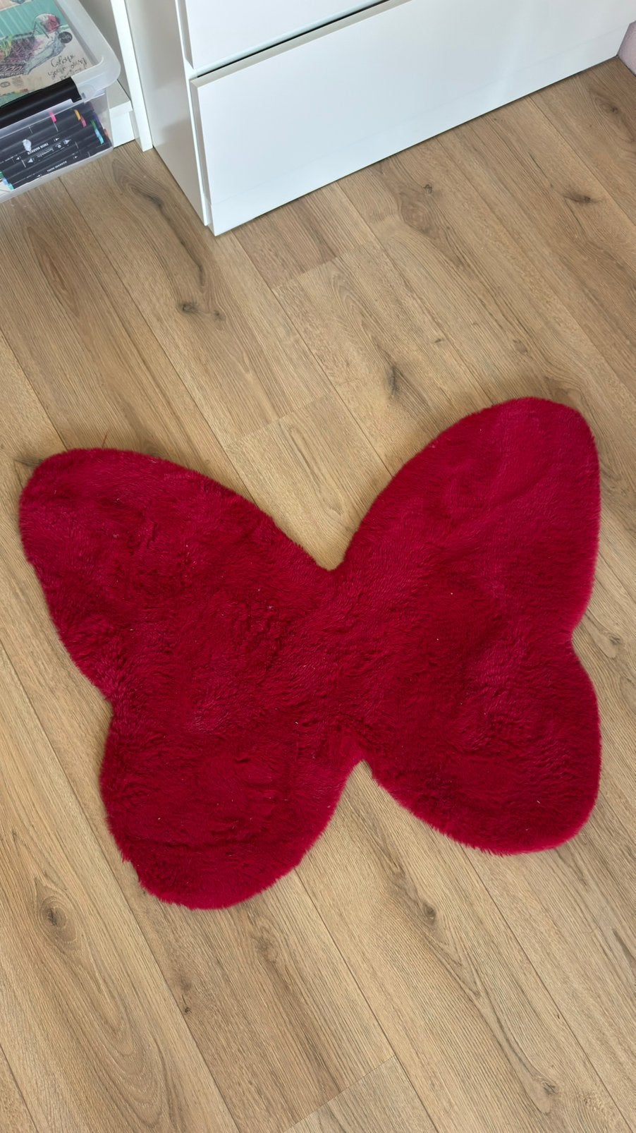 Vloerkleedje zacht fluffy vlinder, Zo goed als nieuw, Overige vormen, Rood, 50 tot 100 cm