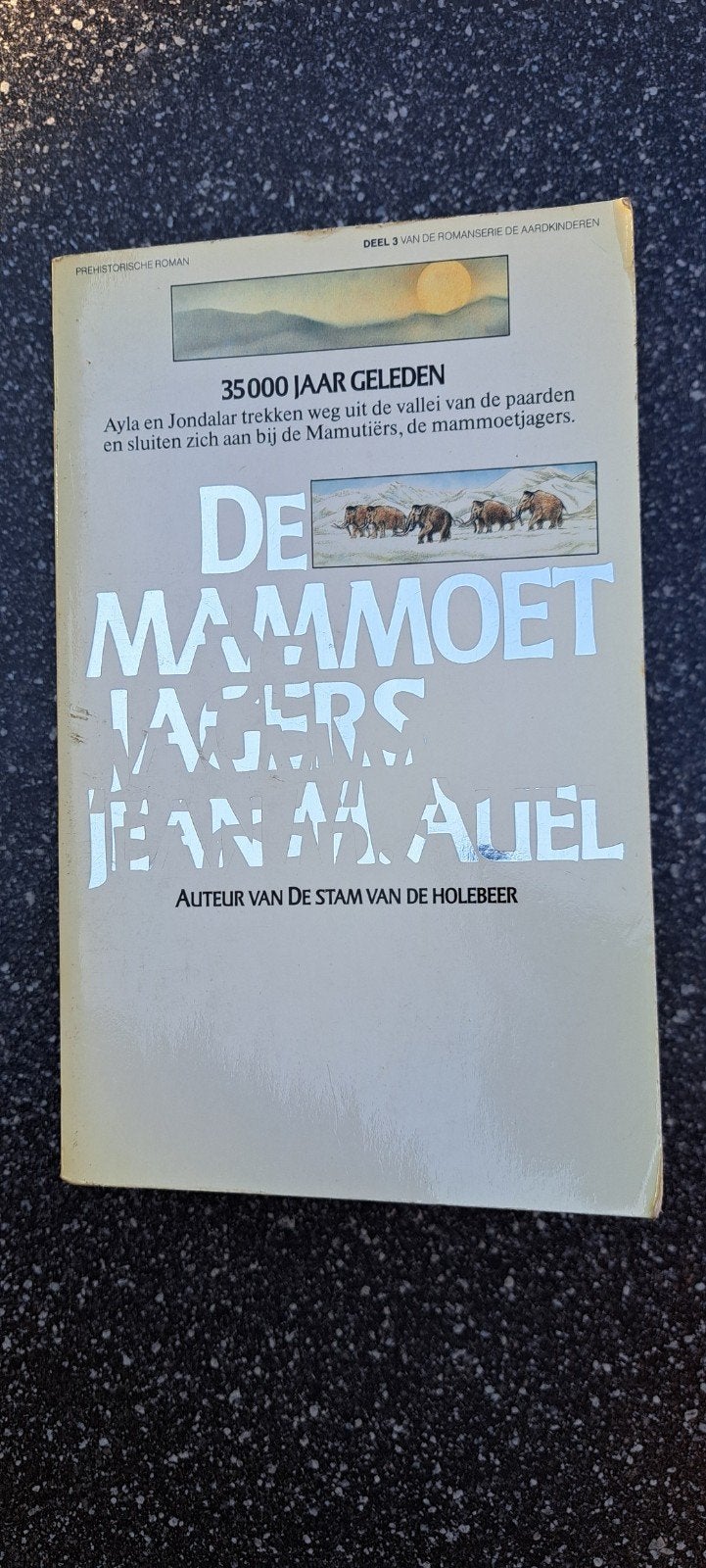 Jean M Auel: De mammoetjagers, Ophalen of Verzenden, Gelezen, Jean M. Auel, Amerika