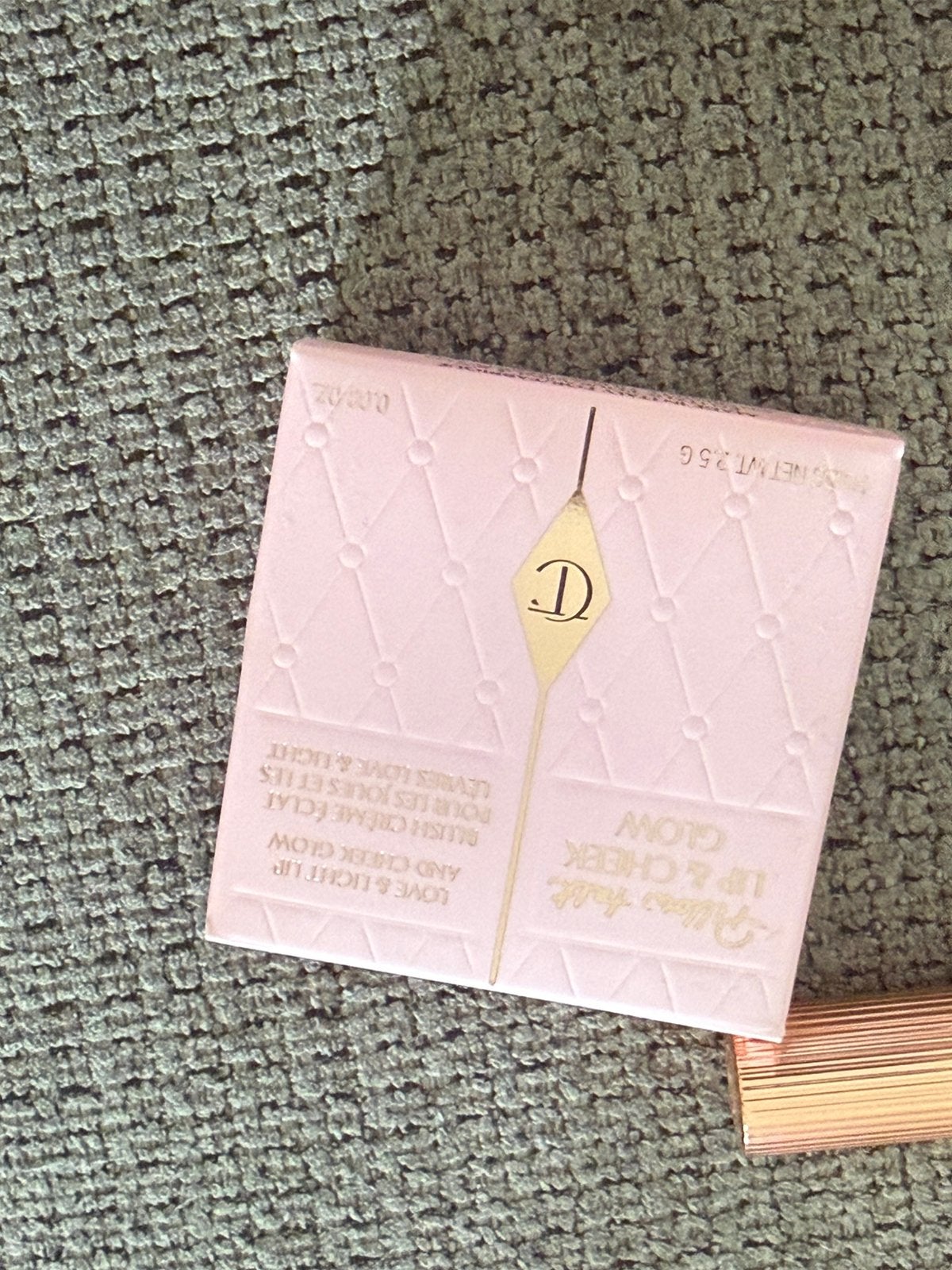 Lip & cheek glow Charlotte tilbury en mini lipstick, Ophalen of Verzenden, Zo goed als nieuw, Roze, Lippen