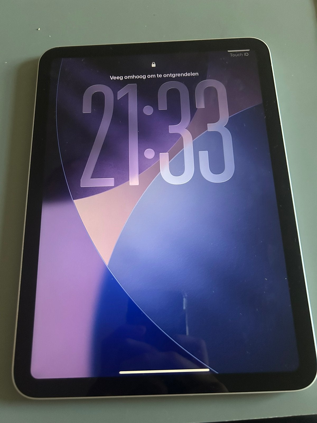 Ipad 2025 met 128Gb incl doos en lader, Computers en Software, Apple iPads, Apple iPad, Zo goed als nieuw, 128 GB, Grijs