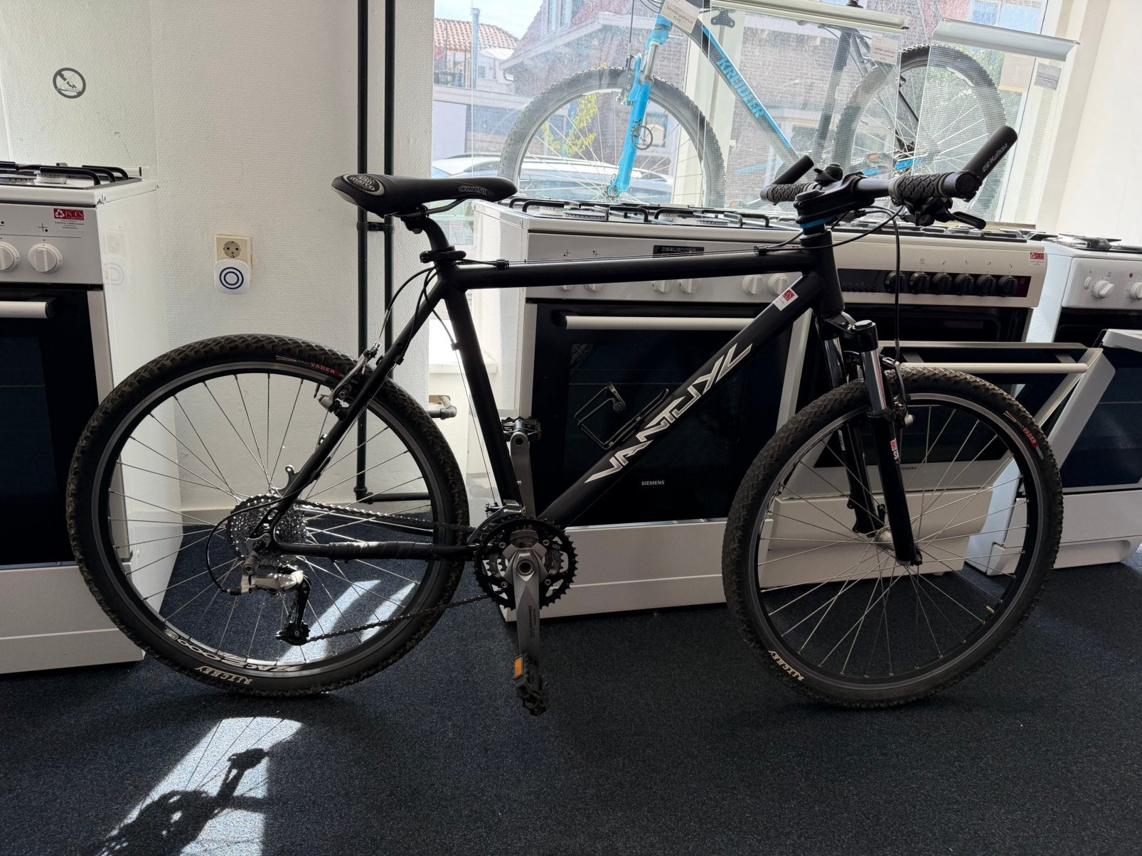 Vantuyl 26 inch mountainbike 27 versnellingen, Nl, Zo goed als nieuw, Vantuyl, 53 tot 57 cm
