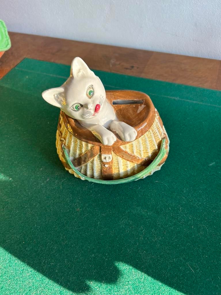 Vintage poes in mandje, spaarpot Jaren 60, Antiek en Kunst, Antiek | Keramiek en Aardewerk, Ophalen of Verzenden