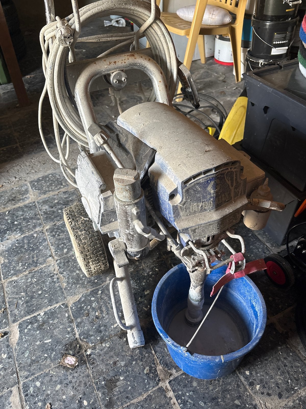 Graco 695 verfspuit - Werkt perfect, heeft schoonmaak nodig, Ophalen of Verzenden, Gebruikt, Verfspuit of Verfpomp