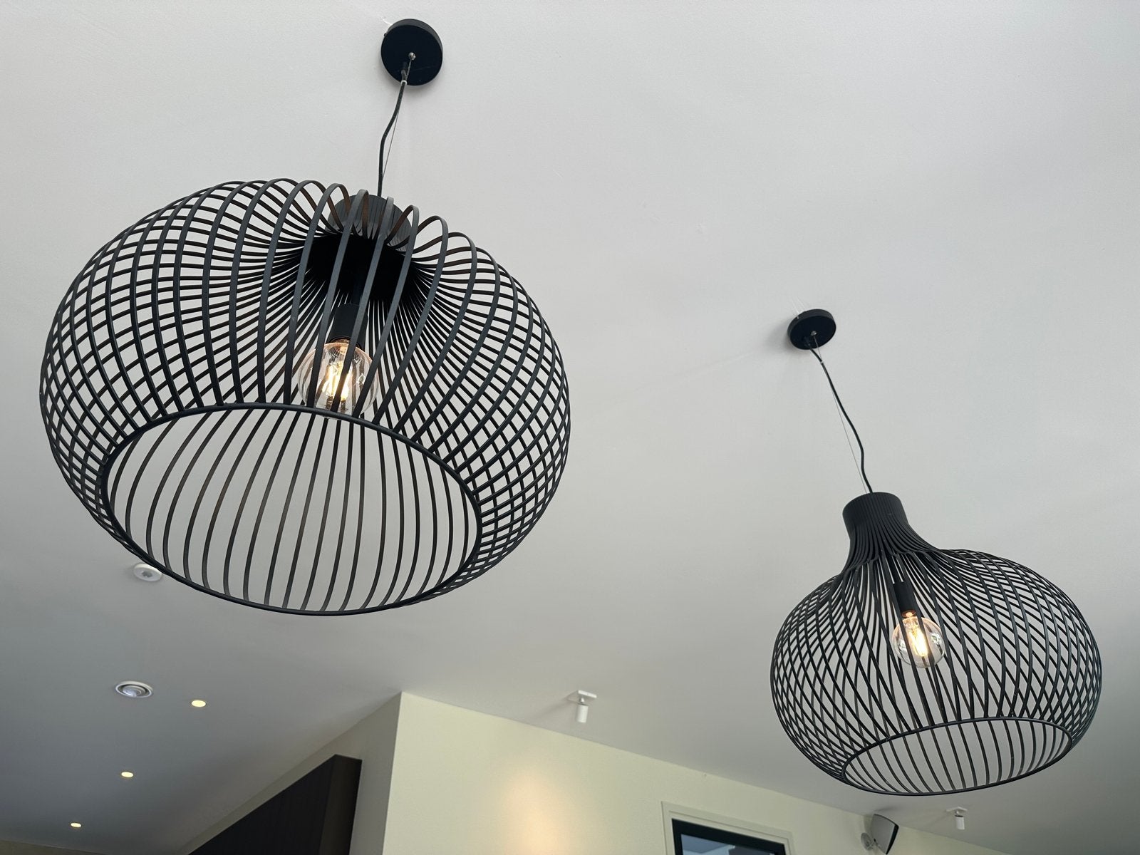 Set van 2 zwarte hanglampen, modern design, Huis en Inrichting, Ophalen, Zo goed als nieuw, Metaal, E27 (groot)
