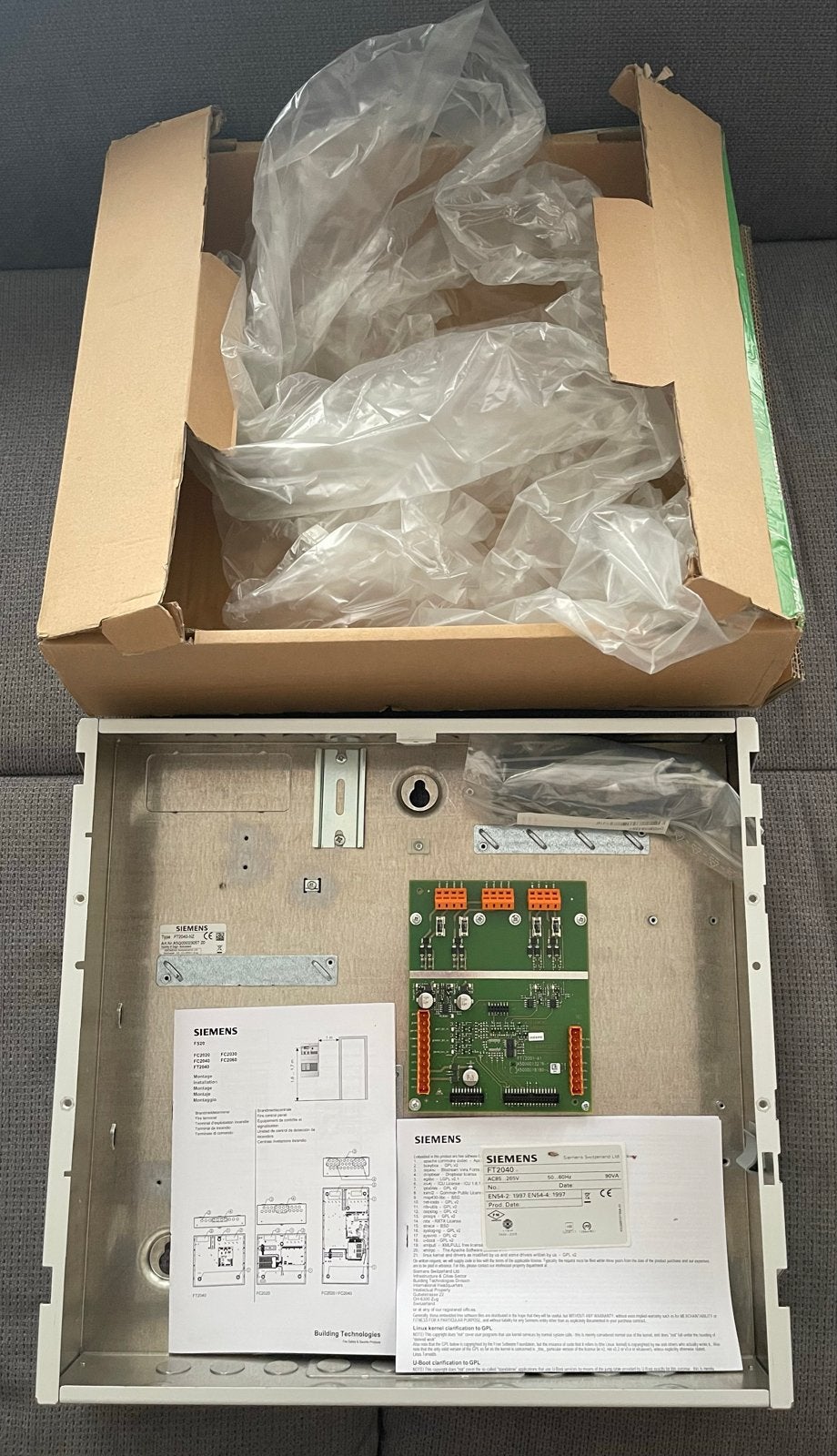 Nieuwe Siemens Cerberus PRO Behuizing FT2040-NZ, Doe-het-zelf en Verbouw, Alarmsystemen, Ophalen of Verzenden, Nieuw, Overige typen