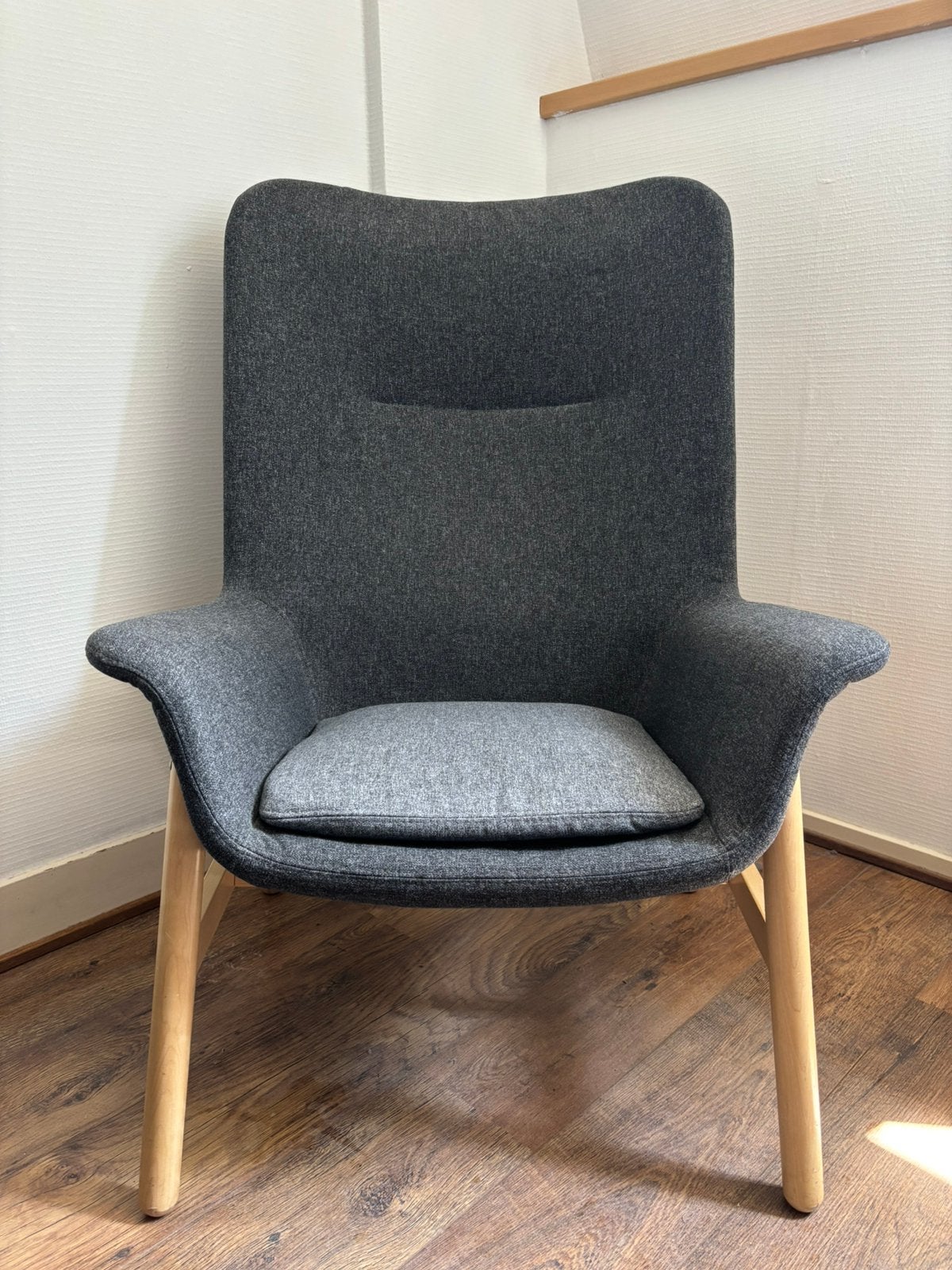 Gratis donkergrijze stoel IKEA VEDBO, Huis en Inrichting, Ophalen, Zo goed als nieuw, 75 tot 100 cm, 50 tot 75 cm