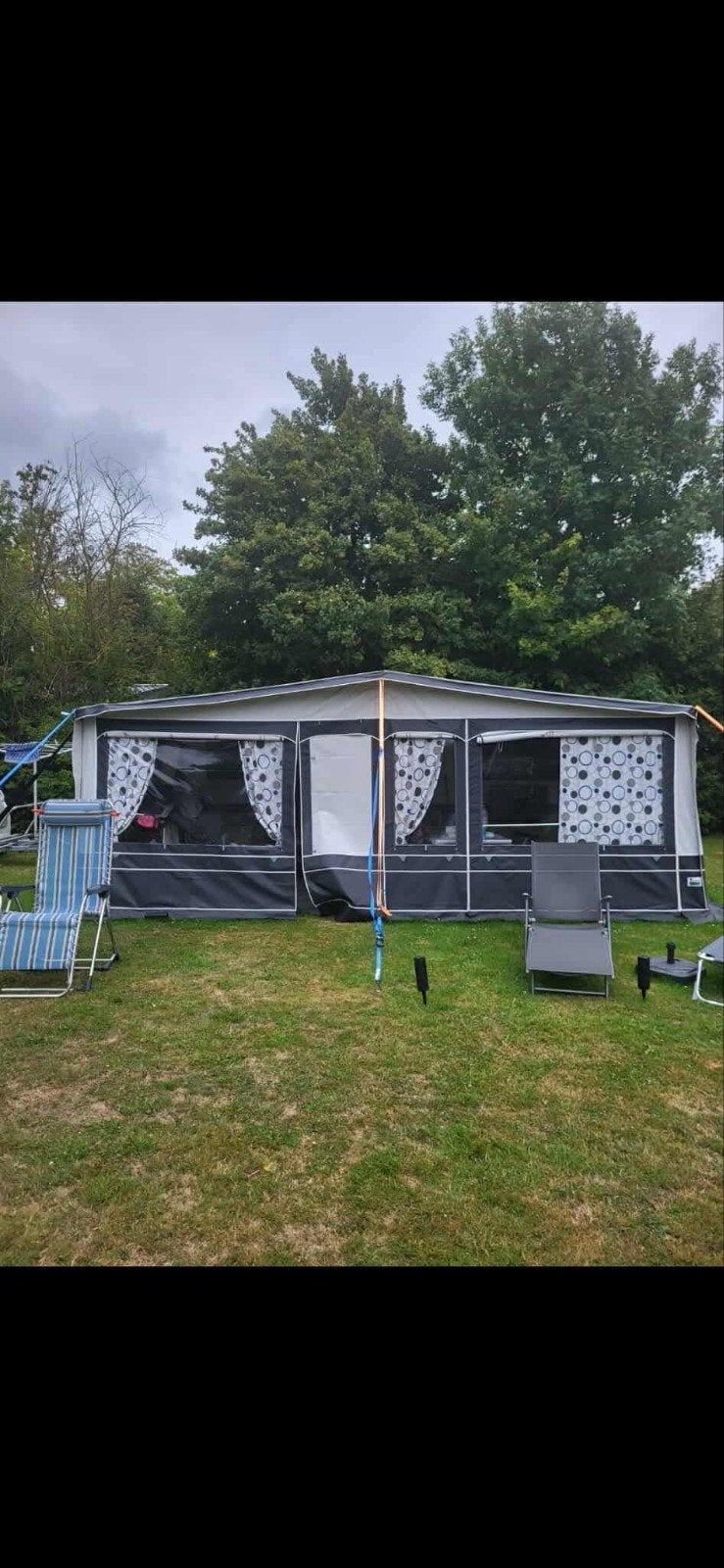 Hobby Caravan 2006 met voortent en vloer, Rondzit, Particulier, Tot en met 4, 1500 - 2000 kg