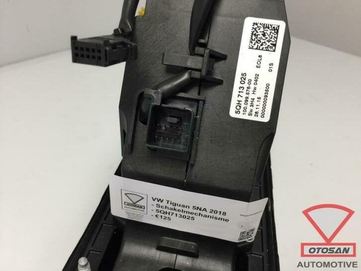 vw tiguan 5na 2018 schakelmechanisme 5qh713025, Auto-onderdelen, Transmissie en Toebehoren, Gebruikt, Volkswagen, Volkswagen AG