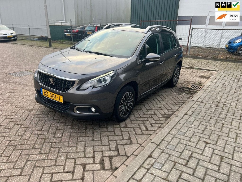 Peugeot 2008 1.2 PureTech Blue Lion Pano Airco Cruise Automa, Auto's, Peugeot, Stof, 1250 kg, 1199 cc, 610 kg