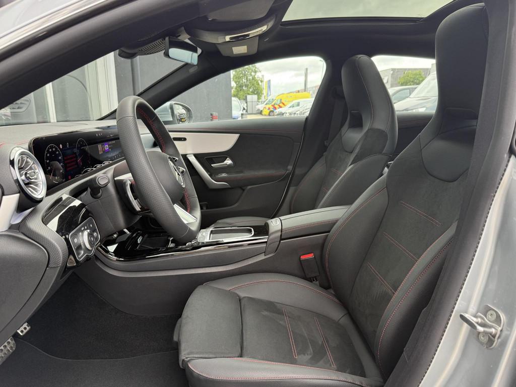 Mercedes-Benz CLA Shooting Brake 180 Star Edition LIMITED Pa, Auto's, Mercedes-Benz, CLA, Gebruikt, 4 cilinders, Stoelverwarming