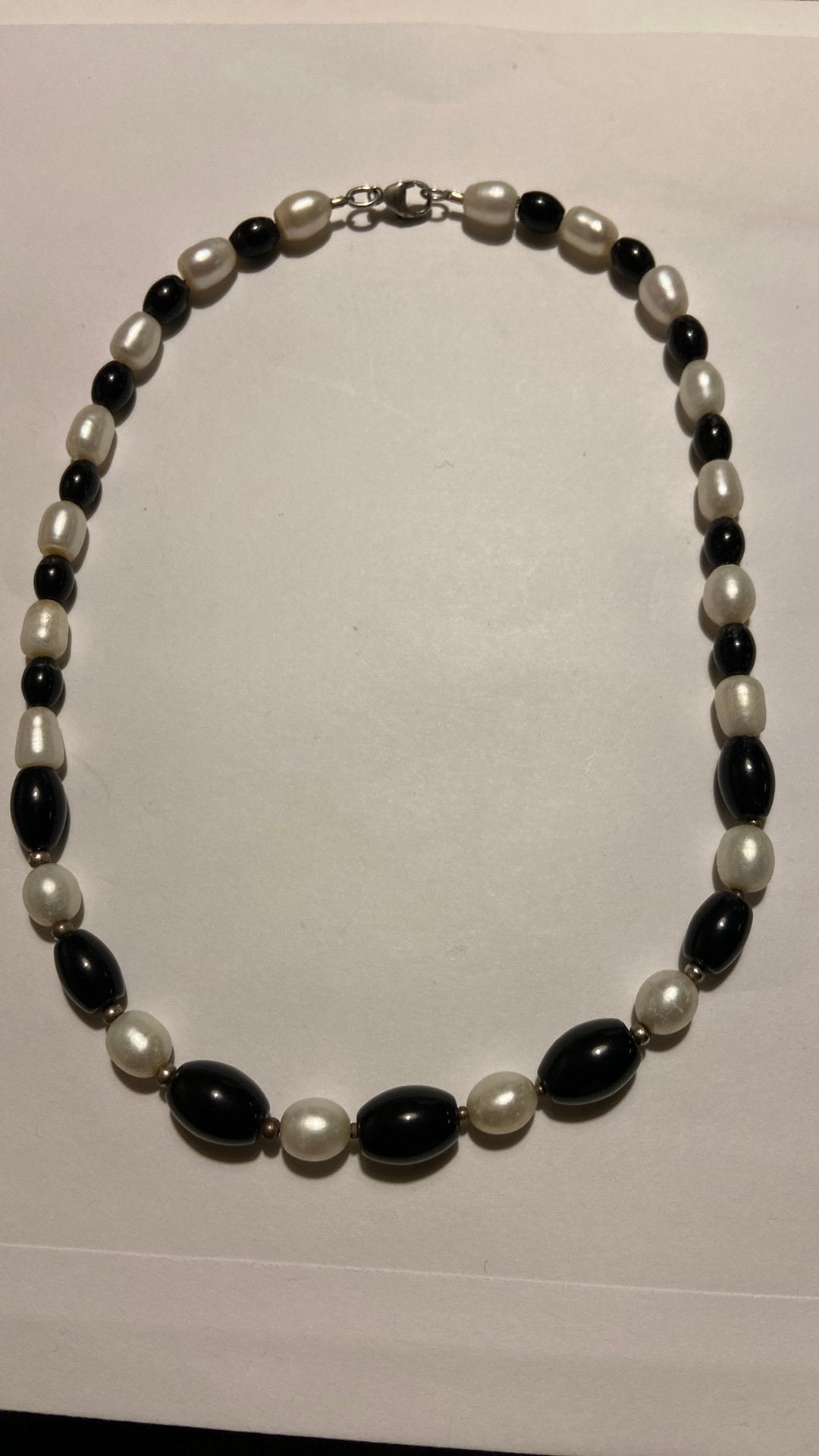 Ketting met echte zoetwater parels en zwarte gitten, Ophalen of Verzenden, Zilver, Ketting