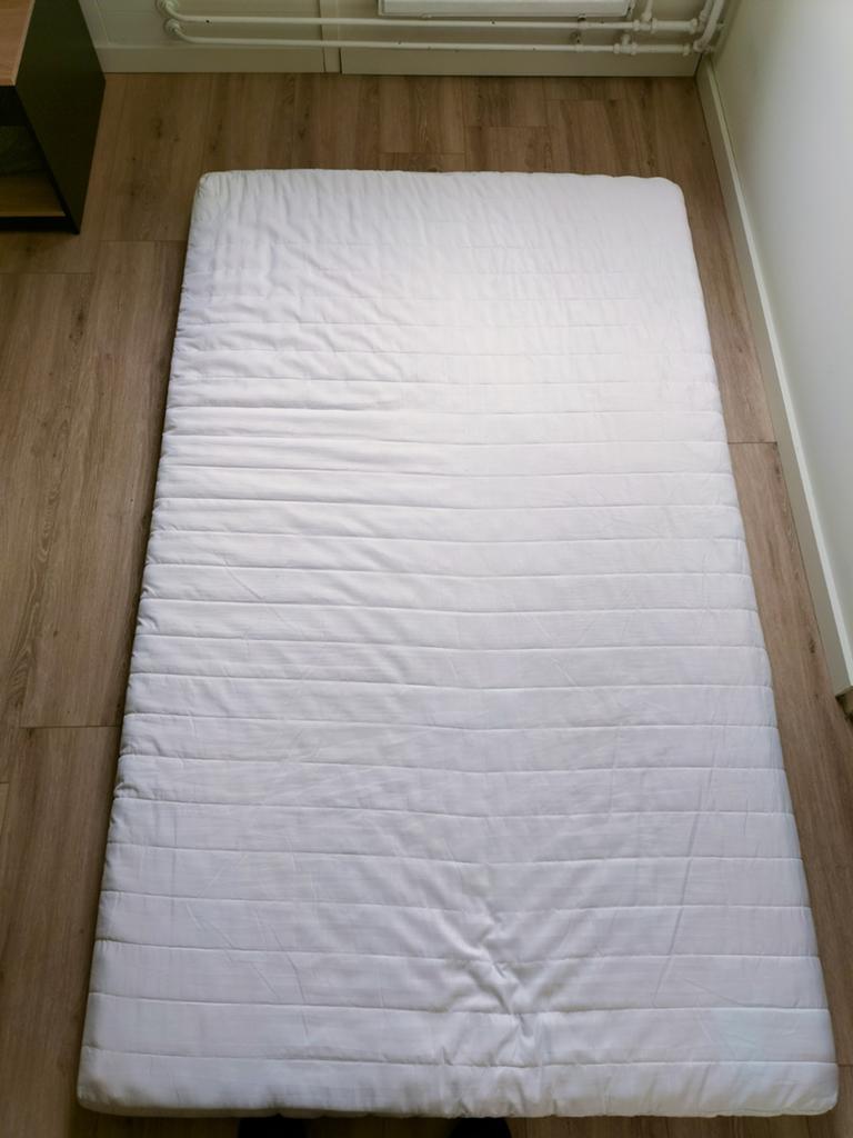 Matras 120 x 200 cm JYSK, Ophalen of Verzenden, Zo goed als nieuw, Twijfelaar, 200 cm