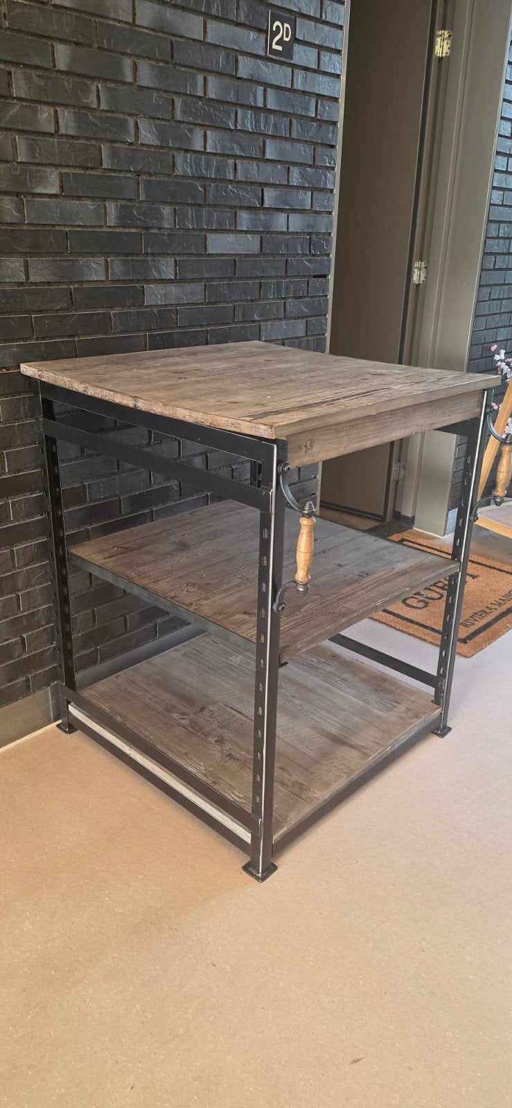 Riviera Maison bijzettafel/display tafel, Landelijk, industrieel, Vierkant, Zo goed als nieuw, 75 cm of meer