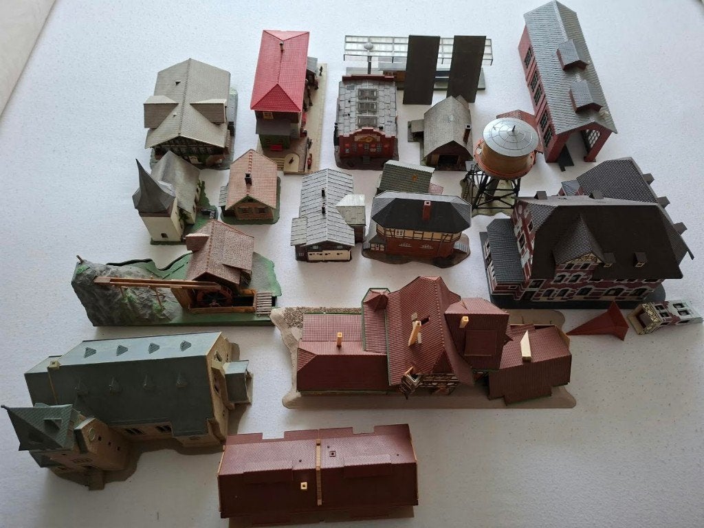 ho modelspoorhuisjes, Gebruikt, Gelijkstroom of Wisselstroom, Brug, Tunnel of Gebouw, Analoog