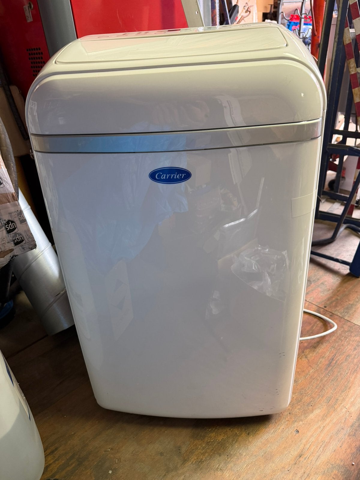 Carrier Mobiele Airco 2.6kW Koelen/Verwarmen, Ophalen, Gebruikt, Minder dan 60 m³, 3 snelheden of meer